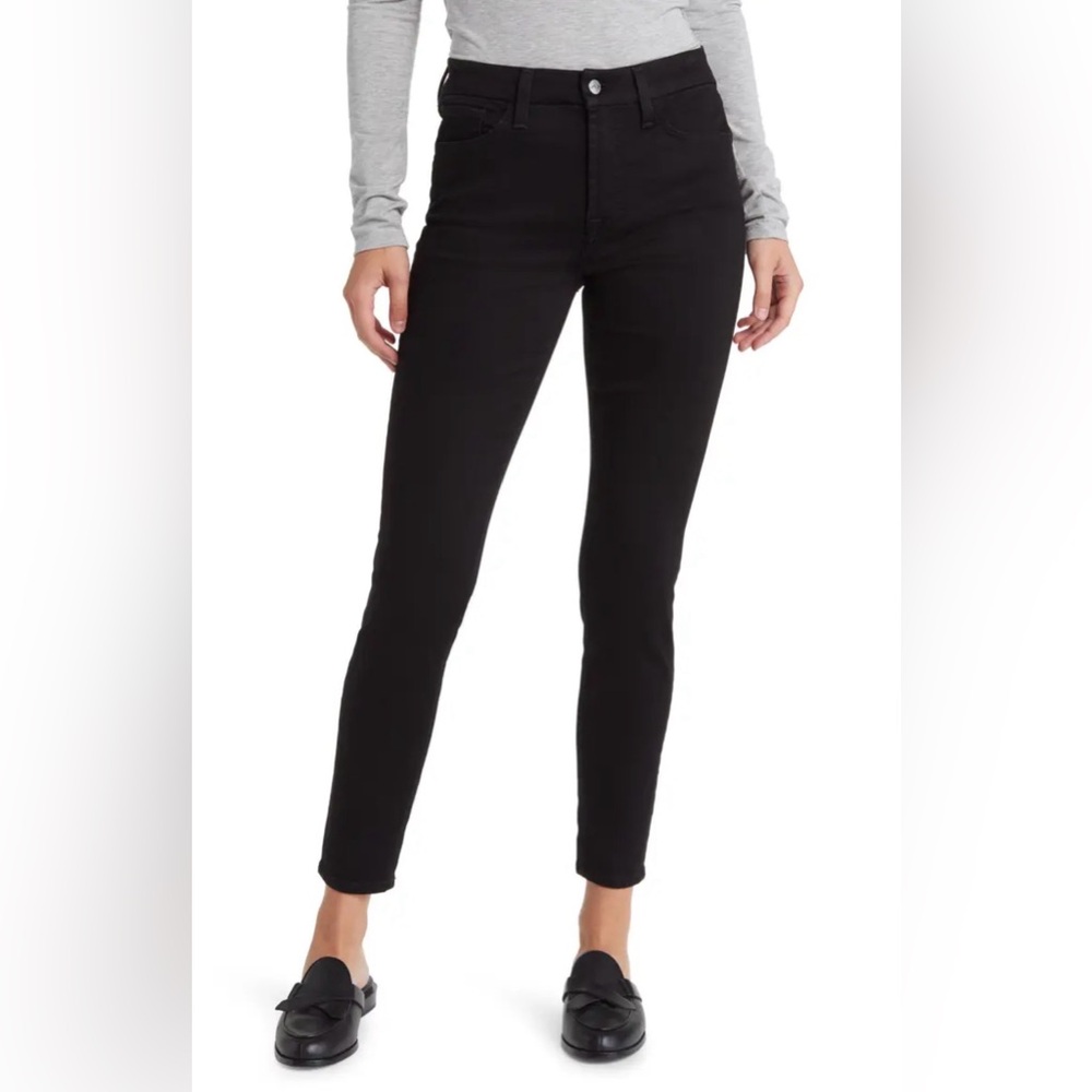 Women's Black High-Rise Skinny Jeans  (B7)